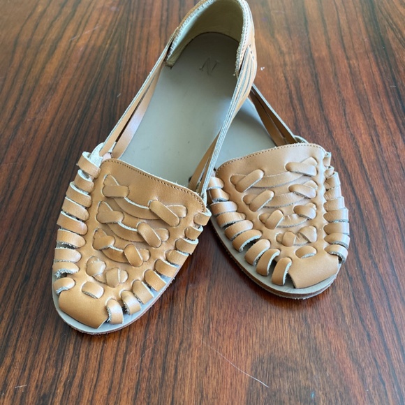 Nisolo Women’s Huarache Sandal in Almond size 6 - Picture 2 of 5